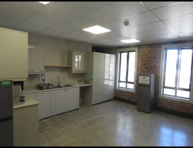 96.20M² OFFICE TO LET IN PAARDEVLEI